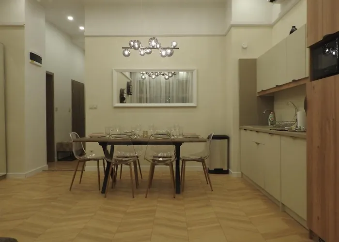 Marton\'S Dessewffy Apartments
